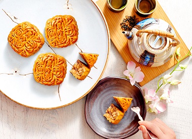 5 Unique Mooncakes You Can Get At The Malls of Frasers Property Singapore